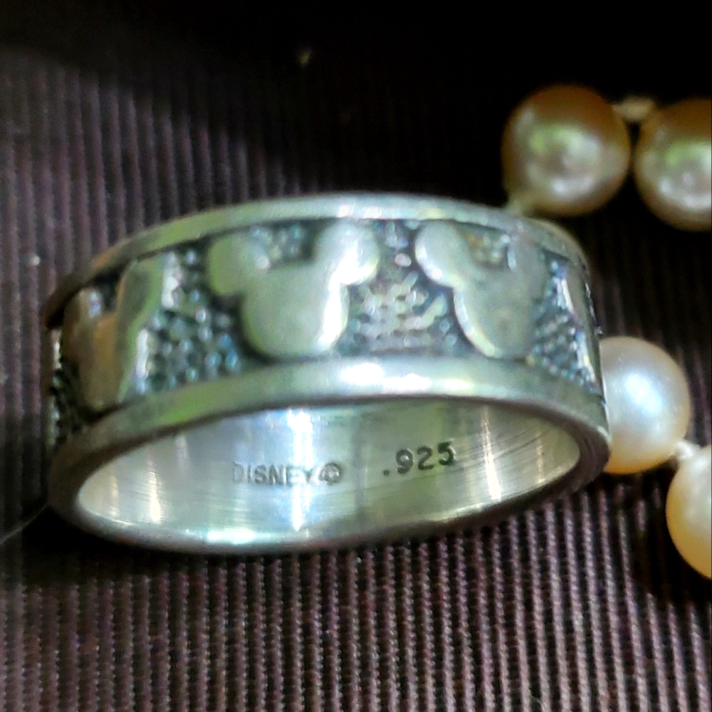 Disney Sterling Micky Mouse ring sz 7.75
